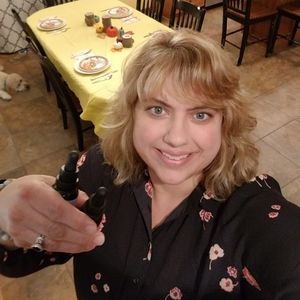 Meet your Posher, Anne